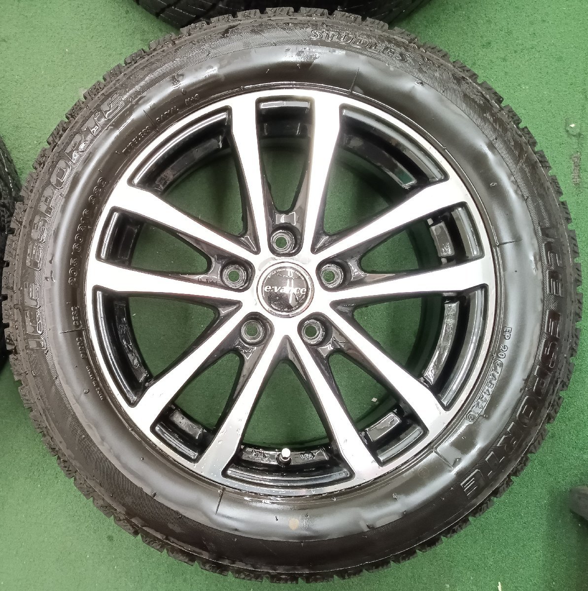 ★中古品★ ICE ESPORTE 205/60R16 2021年製 e vance 16×6.5J＋40 114.3-5H ノア ヴォクシー プリウスαなど【他商品と同梱歓迎】_画像2