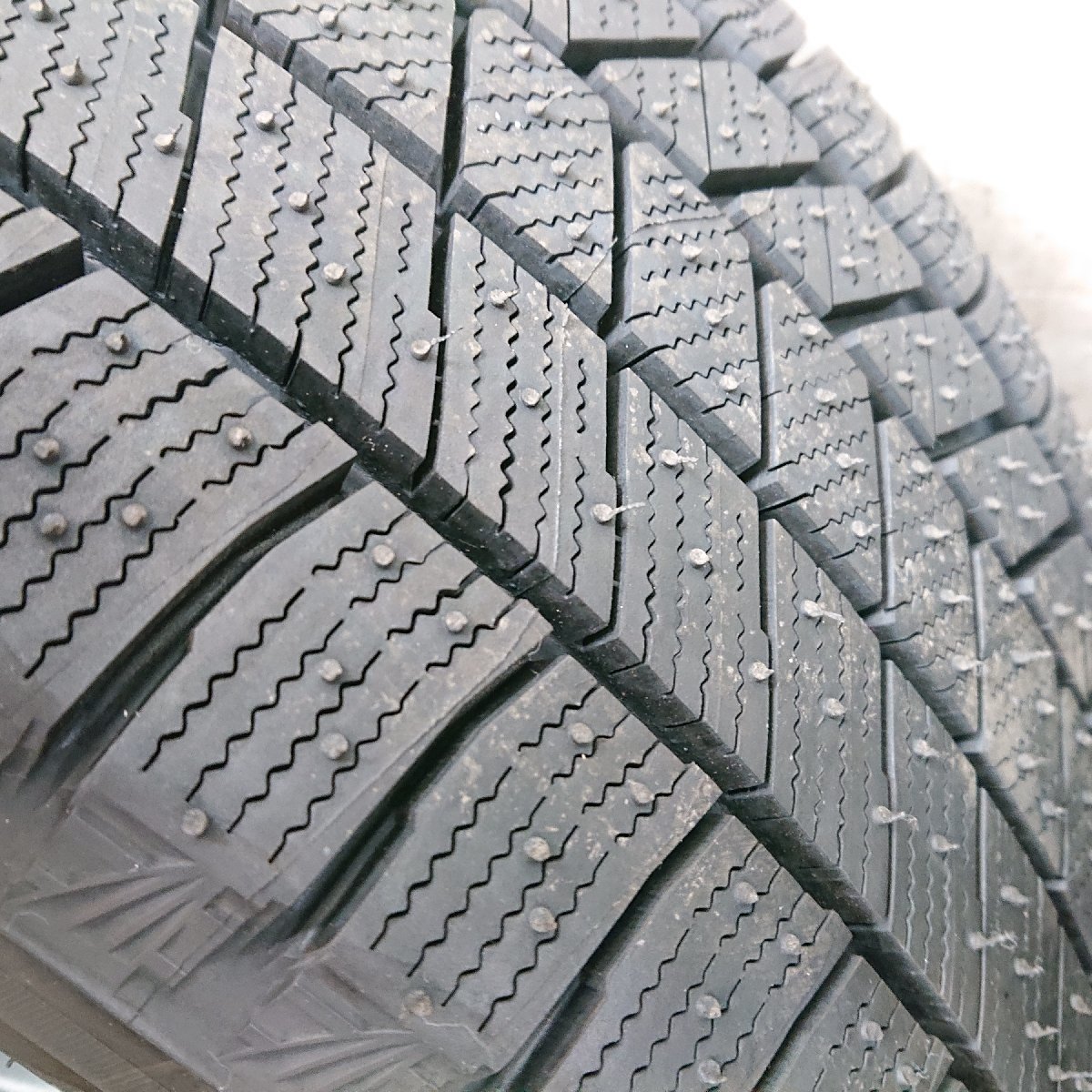 ★タイヤ未走行品★ブリヂストン ブリザック VRX3 215/45R17 2022年製 50プリウス純正アルミホイール【他商品と同梱歓迎】_画像2