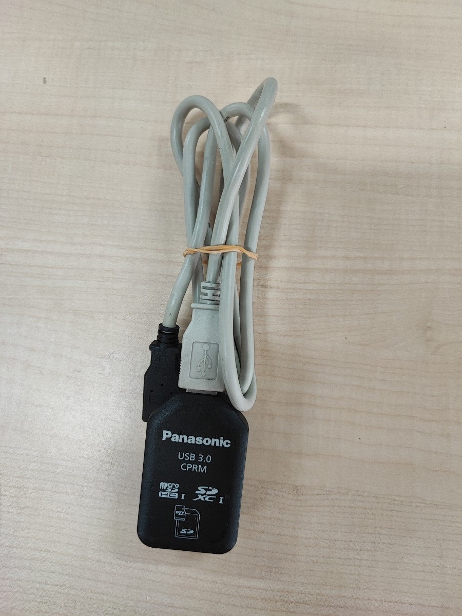 ◎(D011) 複数在庫　Panasonic USB3.0 リーダーライター BN-SDCMP3　SD/SDXC/microSDHCカード用 　中古動作品_画像3