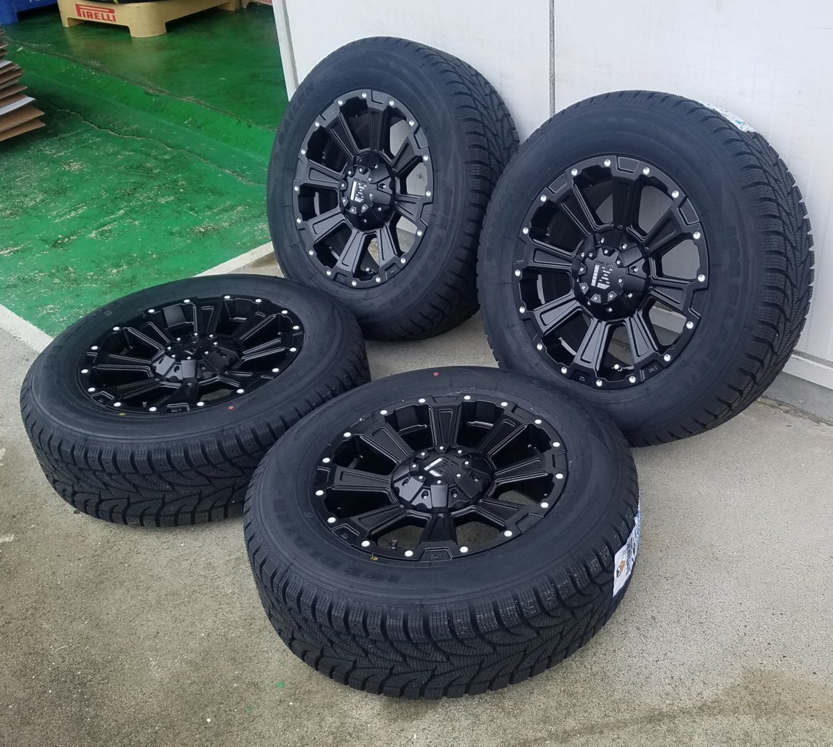 即納 スタッドレス LEXXEL DeathRock デリカD5 エクストレイル RAV4 クロスロード CX5 サイレン ICE BLAZER WSTX 215/70R16_画像9