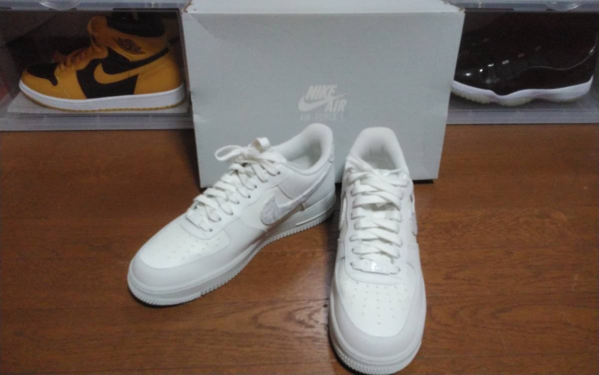 NIKE AIR FORCE 1 Low 07 WMNS Essential White Paisley ナイキ エアフォース1 ホワイト ペイズリー 27cmの画像1