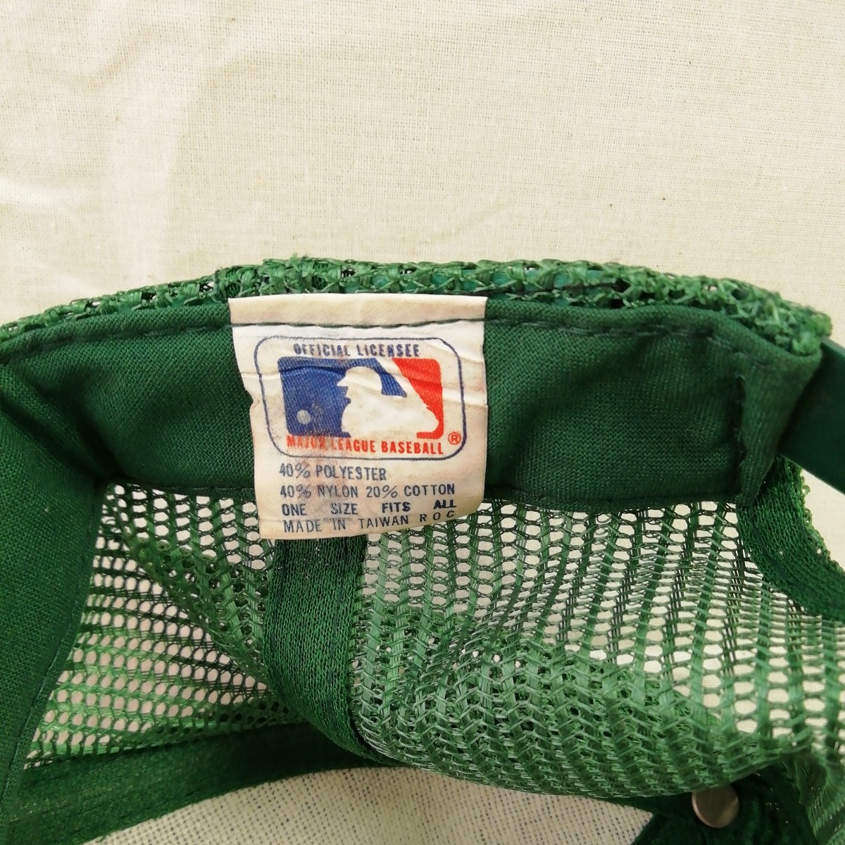 g_t　P137　オークランド　アスレチックス　メッシュキャップ　帽子　MLB　メジャーリーグ　グッズ　中古_画像4