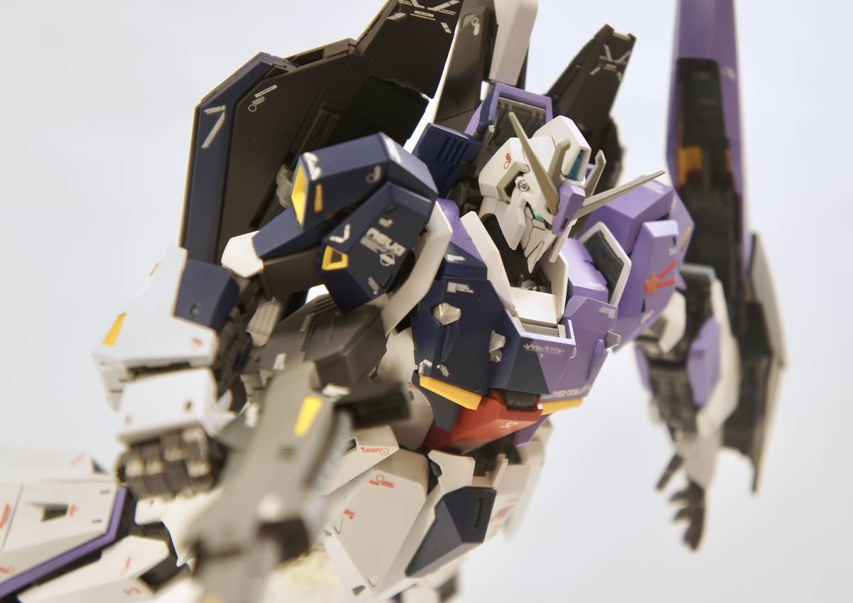 1/100MG ルー・ルカ専用ZガンダムVer.Ka改修塗装済完成品 ゼータ ダブルゼータの画像9