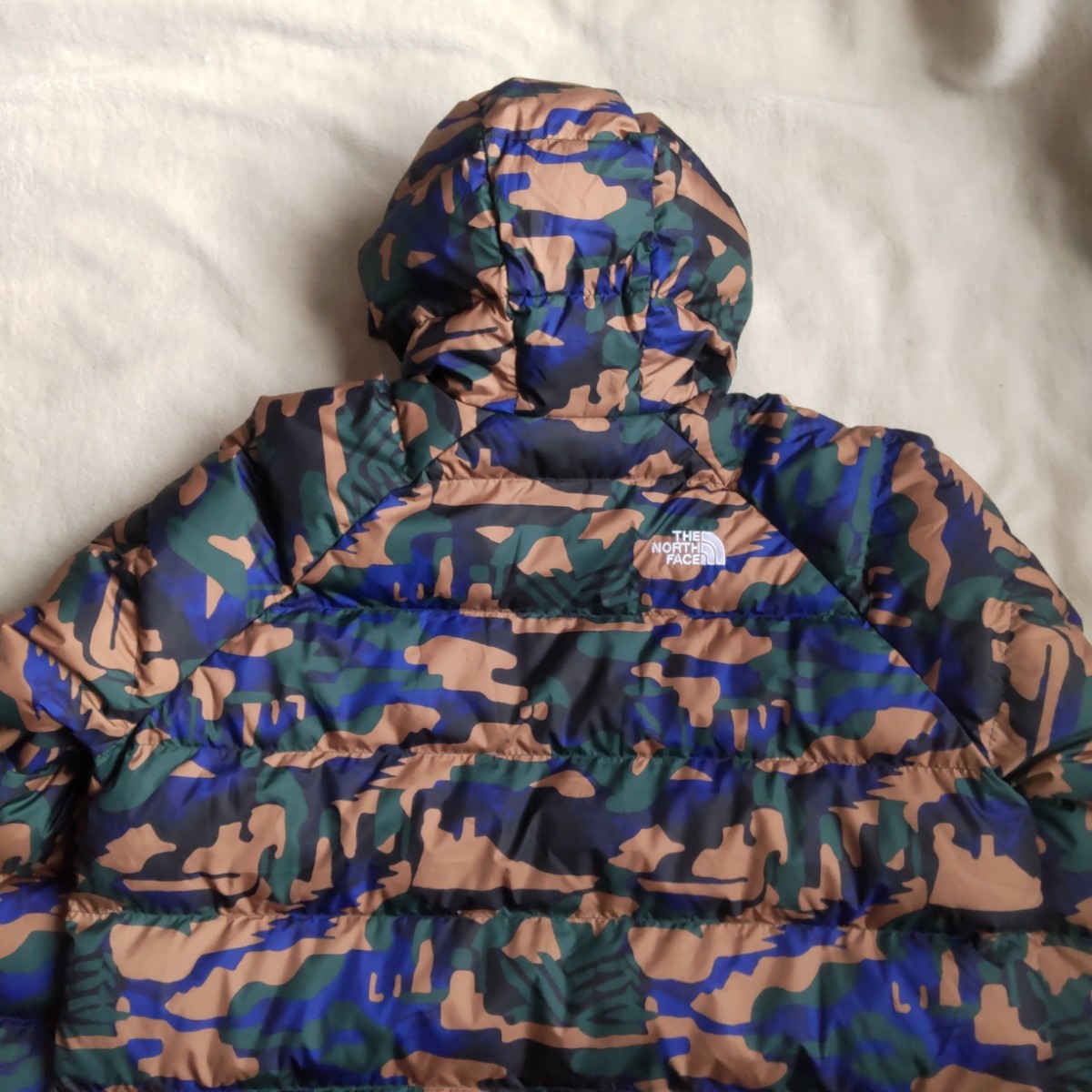 5950円 THE NORTH FACE ノースフェイス 迷彩 ダウンジャケット 5950円 THE NORTH FACE ノースフェイス 迷彩 ダウンジャケット