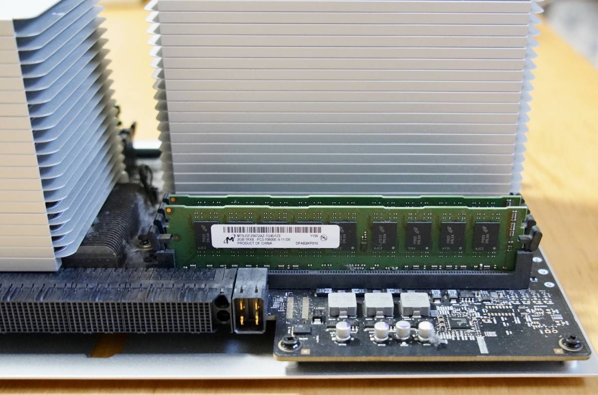 Apple純正 Mid2010/Mid2012MacPro用 CPU 2.4GHz x2＜8コア・16スレッド/ターボブースト時2.66GHz＞＋8GB ECCメモリーのセット 動作確認済み_画像5