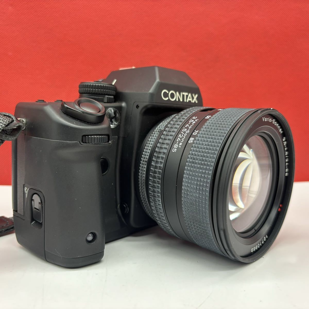 ◆ CONTAX N1 フィルムカメラ 一眼レフカメラ Vario-Sonnar 3.5-4.5/24-85 T* ／ 3.5-4.5/70-200 T* シャッター、露出計OK コンタックス_画像4