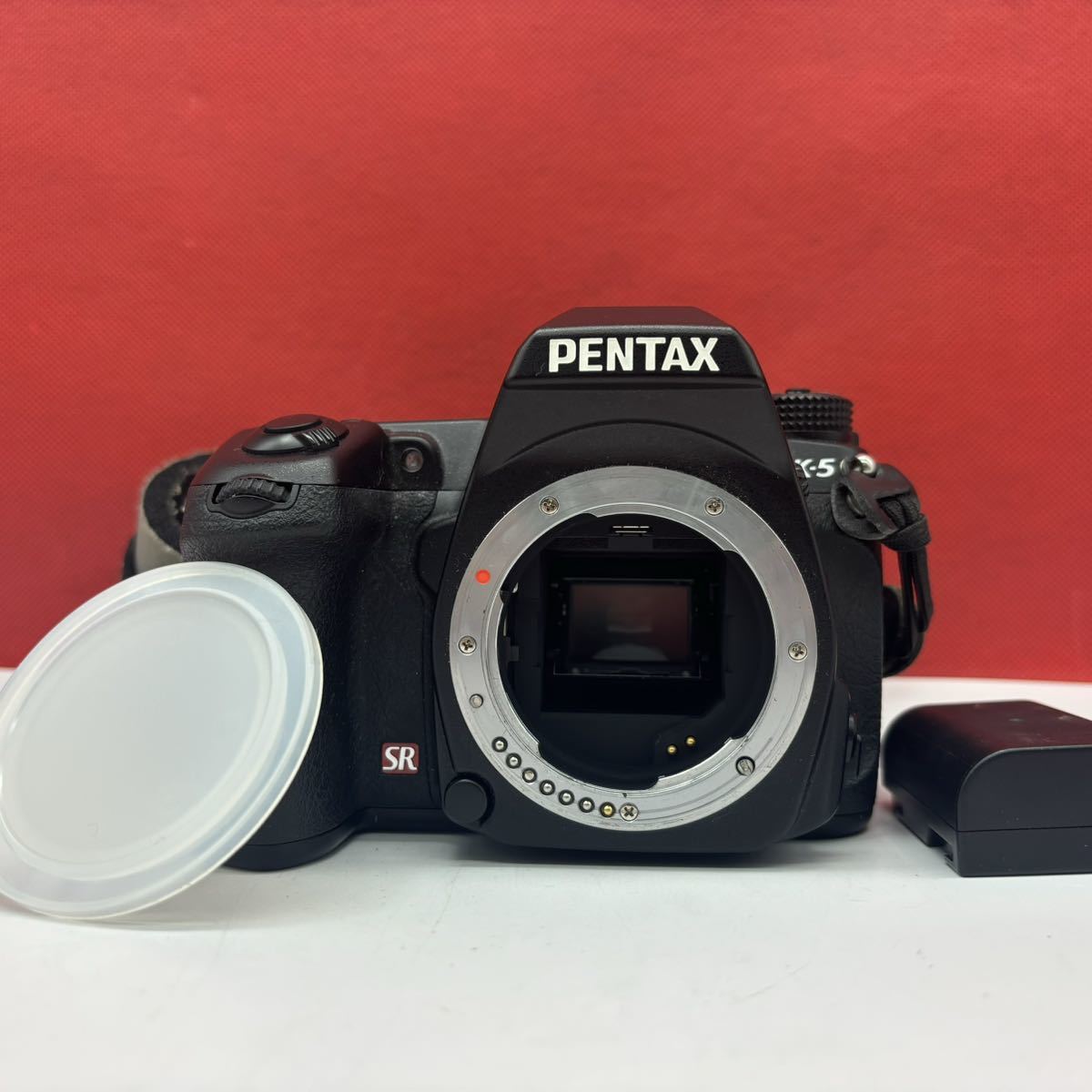 ◆ PENTAX K-5 デジタル一眼レフカメラ ボディ シャッター、フラッシュOK バッテリー付属 ペンタックス_画像1