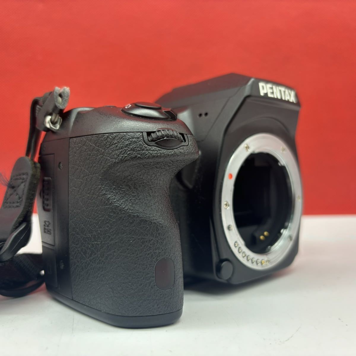 ◆ PENTAX K-5 デジタル一眼レフカメラ ボディ シャッター、フラッシュOK バッテリー付属 ペンタックス_画像4