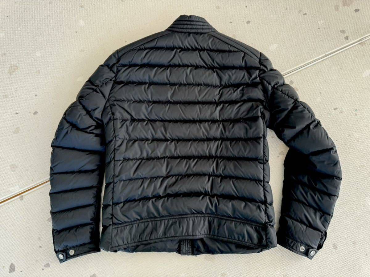 MONCLER モンクレール ダウン AMIOT 定番 人気 ブラック 美品_画像2