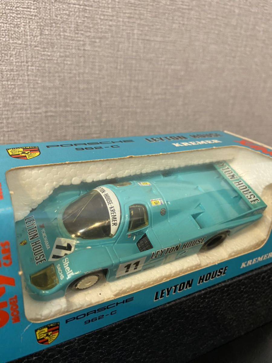 A016【未開封】1/43 ポルシェ 962C レイトンハウス 11号 ルマン LEYTON HOUSE PORSCHE 962-C KREMER クレーマー　美品_画像7