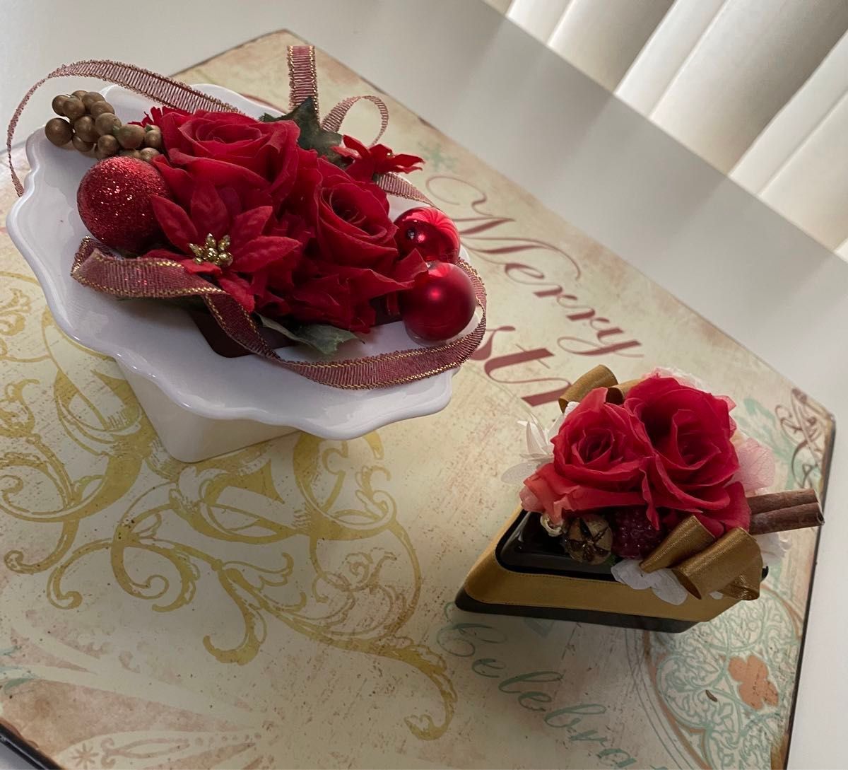 2個セット可愛いプリザーブドフラワー薔薇・ケーキ　バレンタイン　プリザーブドフラワー 花 置物  手作り
