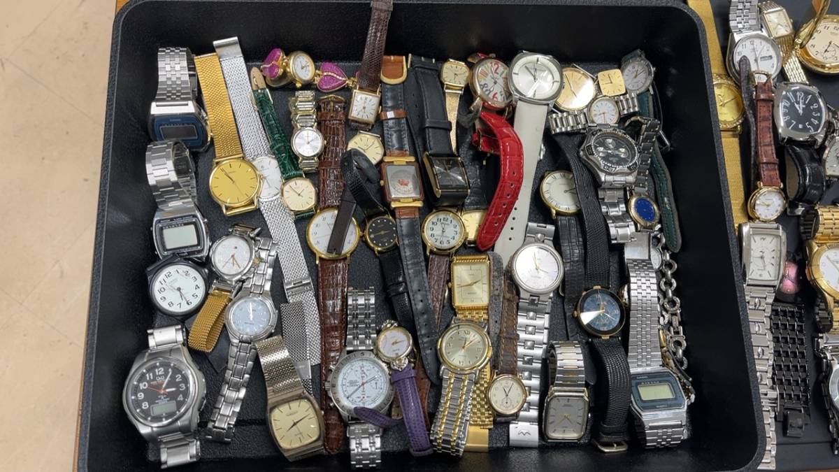 腕時計 懐中時計 大量おまとめ出品 60点以上 SEIKO RADO ジバンシー CASIO ヴィクトリノックス 等 1円出品_画像2