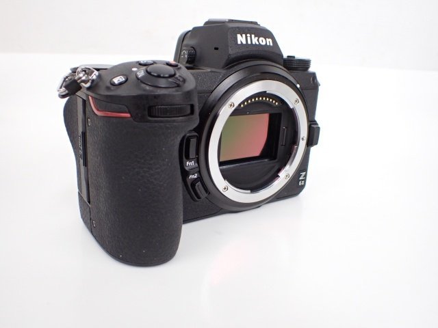 【良品】Nikon ニコン Z6 II ミラーレスデジタルカメラ ボディ 元箱 充電器/バッテリー/SmallRig L型ブラケット付き △ 6C817-1_画像2