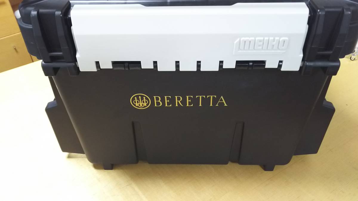 ■クレー射撃/猟銃■ ベレッタ（Beretta）■ バレルステッカー（シルバー）_画像3