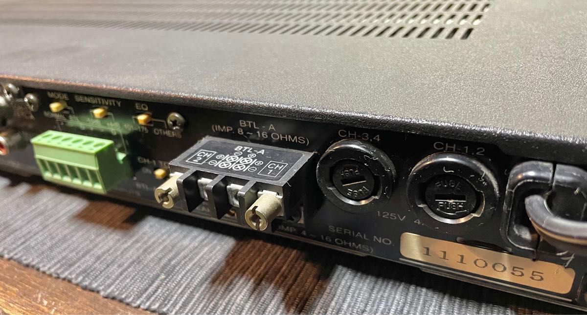 BOSE パワーアンプ 1200VI ボーズ【修理済み 音出し確認済み BOSE パワーアンプ 1200VI ボーズ【修理済み 音出し確認済み