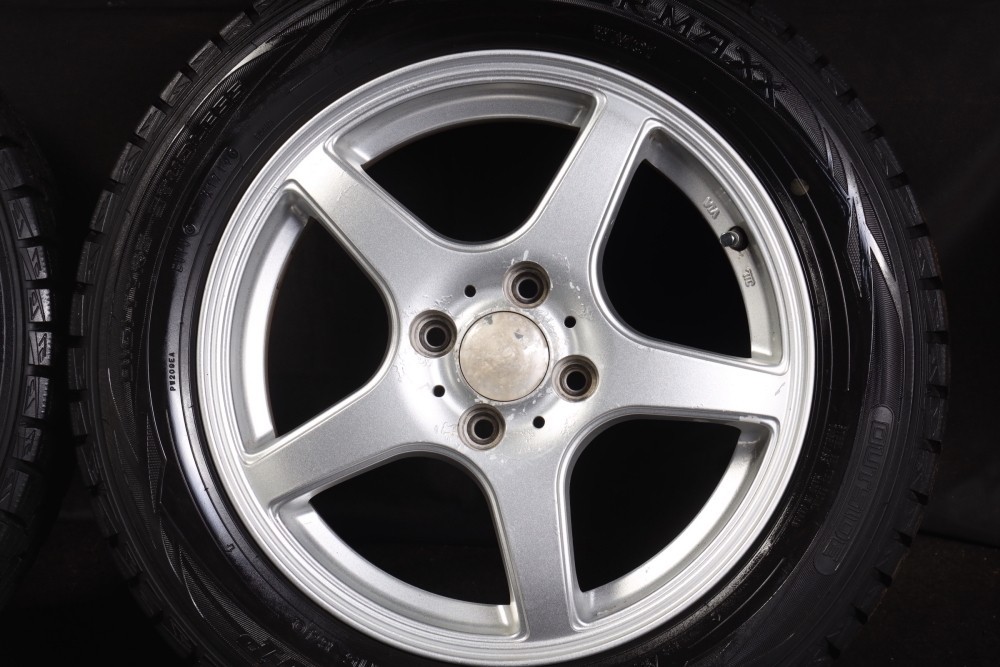 ★バリ山 175/65R15 国産DUNLOP 2019年製 スタッドレス iQアクアアクシオフィールダースペイドポルテヴィッツフィットキューブスイフト等_画像2