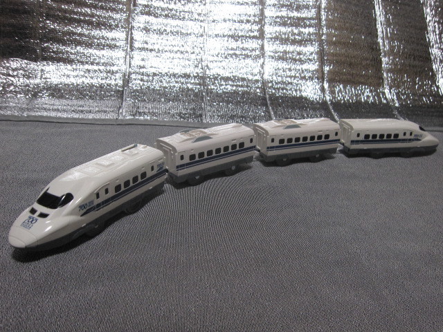 プラレール ありがとう 東海道新幹線 700系  ４両編成  中古 美品   ぼくもだいすき! たのしい列車シリーズ  ７００系 新幹線の画像1