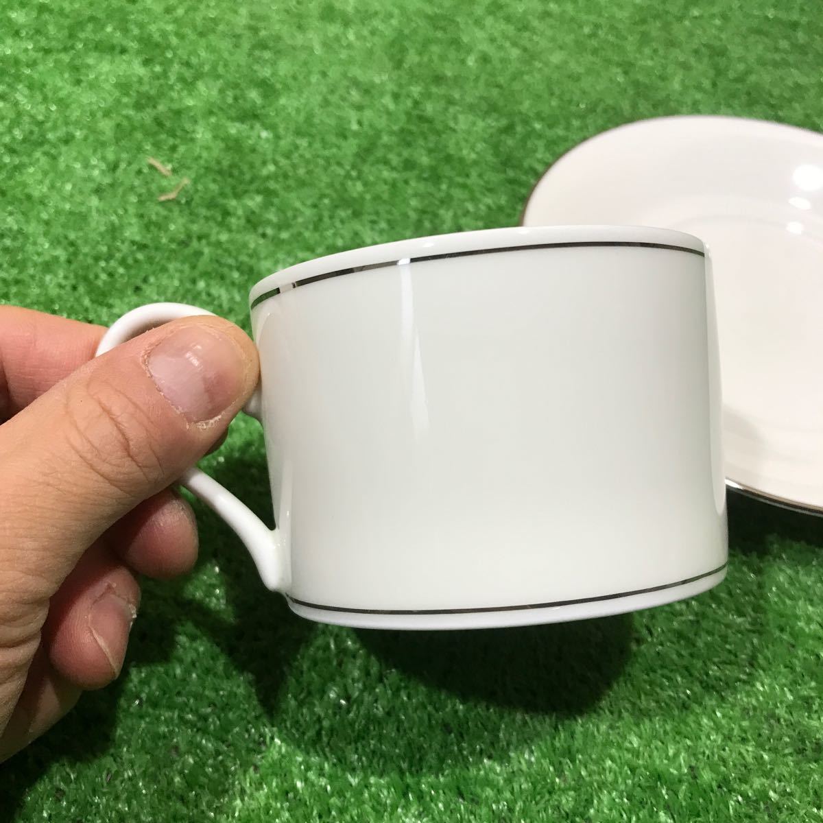 12A28 COMME CA DU MODE コムサデモード　コーヒーカップ ペア 洋食器 カップ口径8.5cm 下皿　15cm ティーカップ　ホワイト _画像4