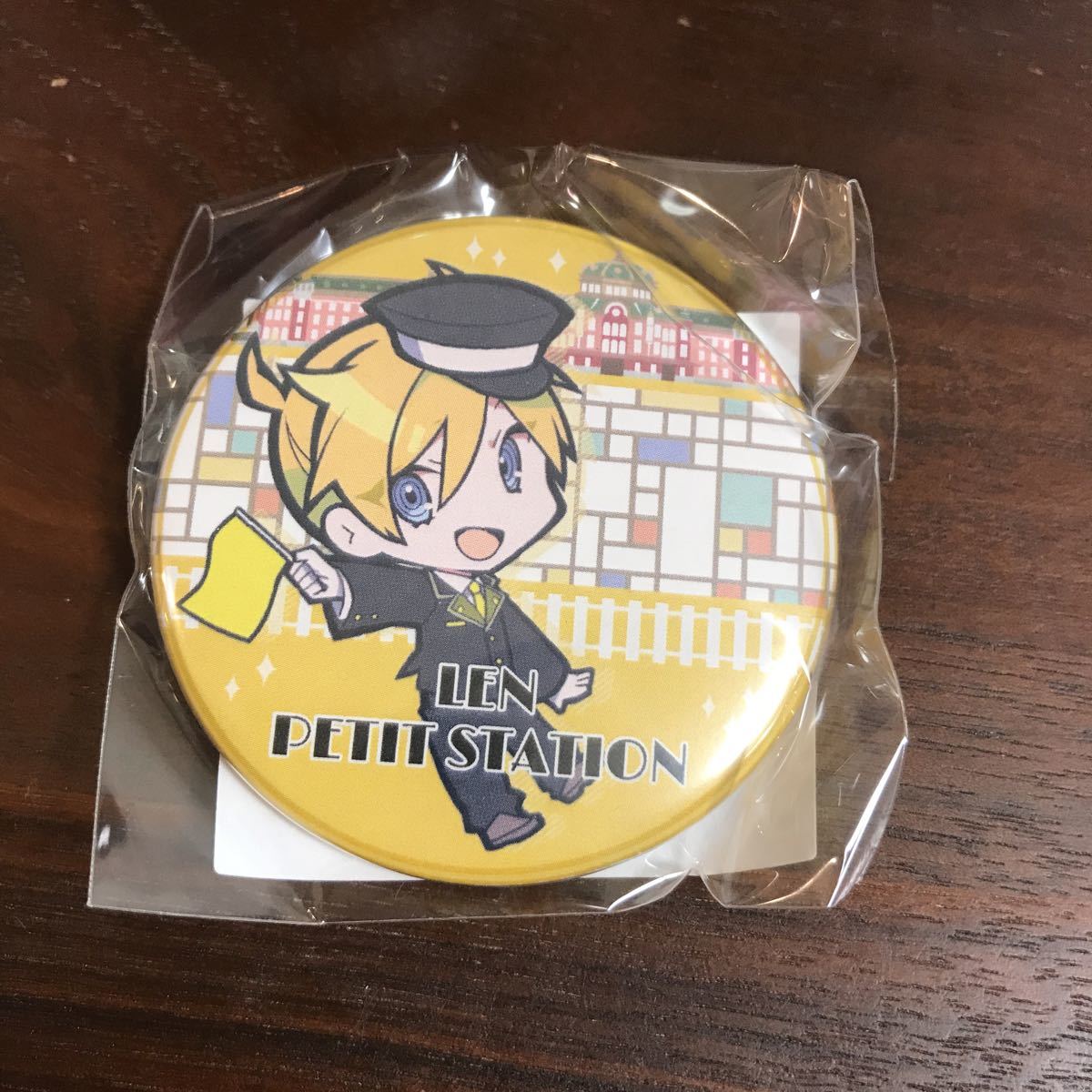294円 【ギフト】 東京駅 初音ミク コラボショップ 限定 ガチャ ハッピーステーションTR缶バッジ 缶バッジ 鏡音レン レン 294円 【ギフト】 東京駅 初音ミク コラボショップ 限定 ガチャ ハッピーステーションTR缶バッジ 缶バッジ 鏡音レン レン