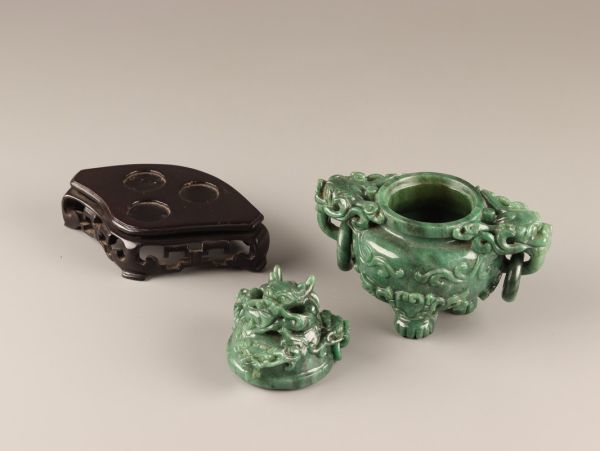 中国古玩 唐物 緑砡石 翡翠 置物 遊環 香炉 時代物 極上品 初だし品 C3487_画像9