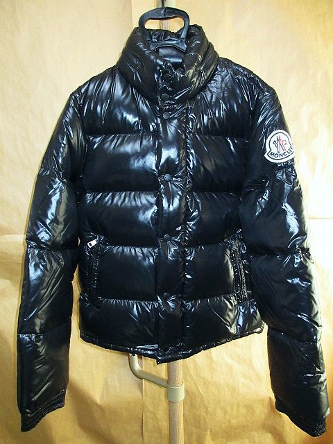 モンクレール　MONCLER でか　ロゴ　ワッペン エベレスト ダウン ジャケット　黒　2 　超美品_画像1