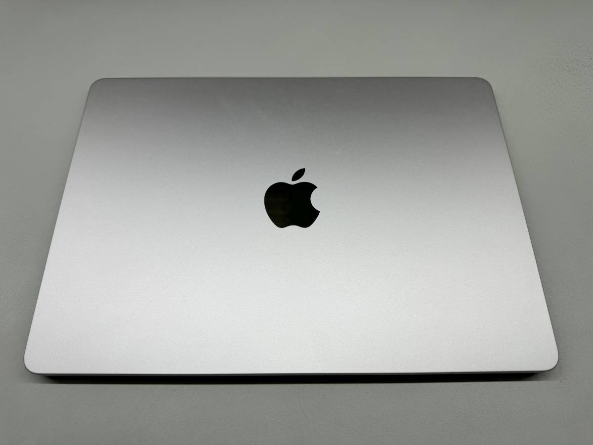 【極備品】MacBook Air M2 16GB 256GB 2022 CTO 13.6インチ ノート PC Apple スターライト 英語配列 USキー_画像2