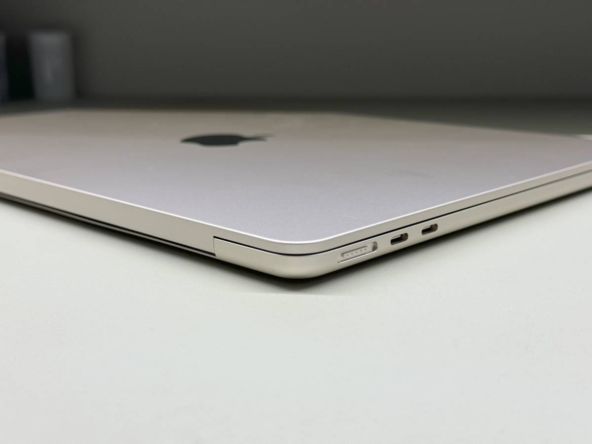 【極備品】MacBook Air M2 16GB 256GB 2022 CTO 13.6インチ ノート PC Apple スターライト 英語配列 USキー_画像5