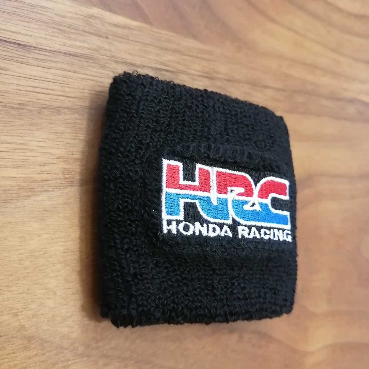 HONDA HRC RACING 黒 マスターシリンダーカバー_画像2