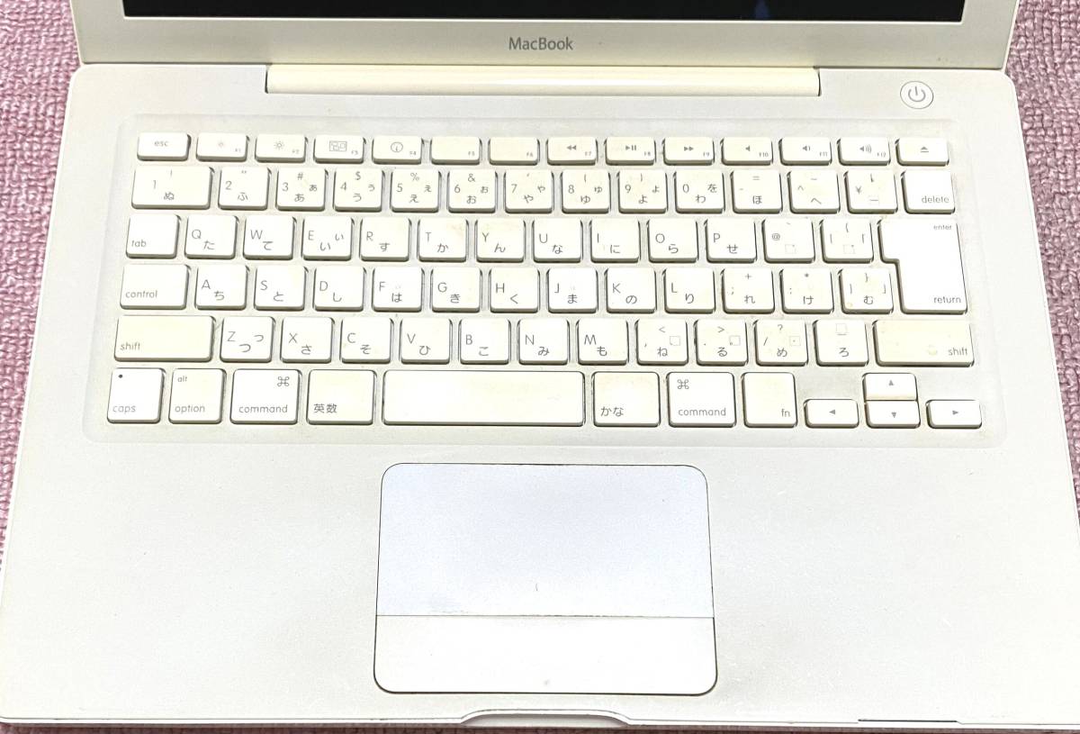 【通電OK】Macbook A1181 Core2Duo 1GB 120GB ジャンク品　部品取り パーツ用 Core2 古いマック_画像3