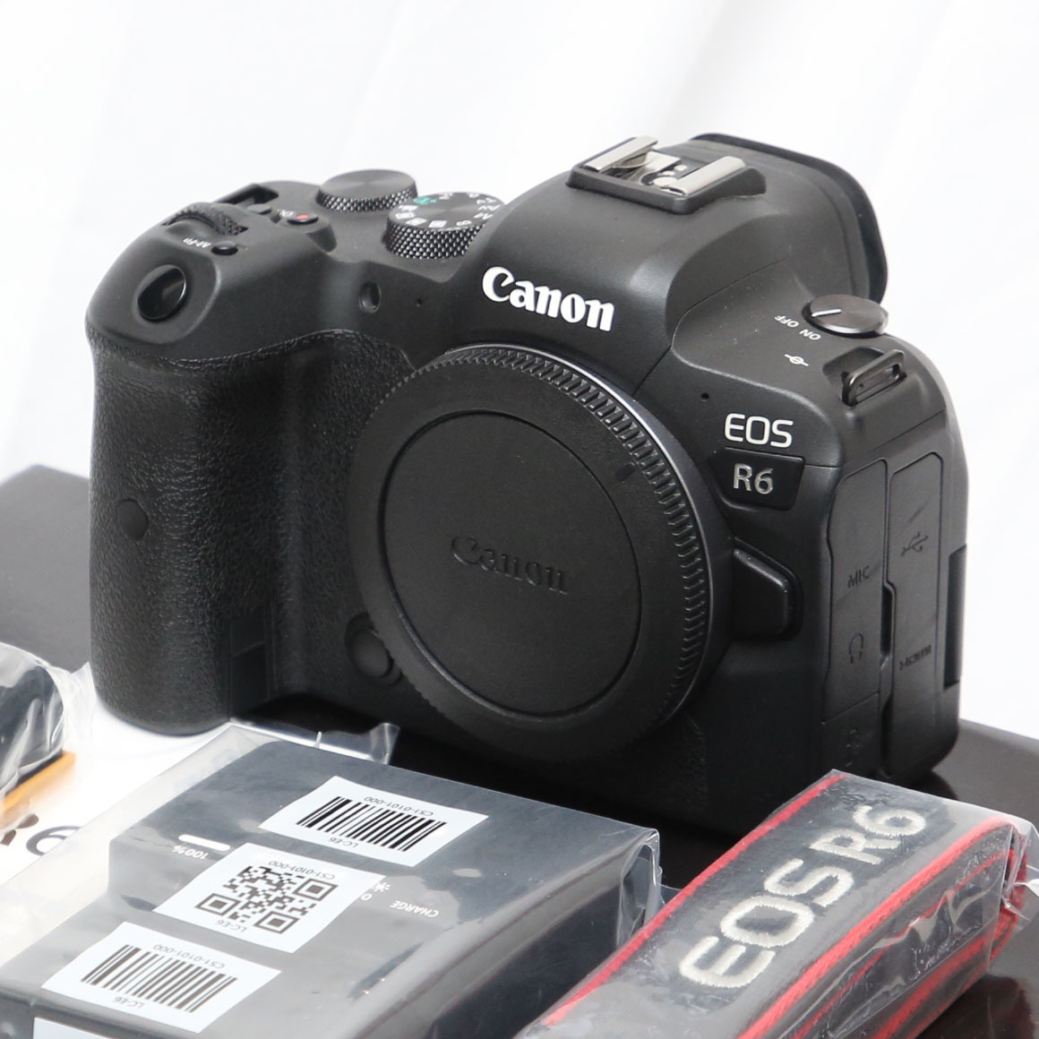 キヤノン Canon ミラーレス一眼カメラ EOS R6 ボディー EOSR6_画像1