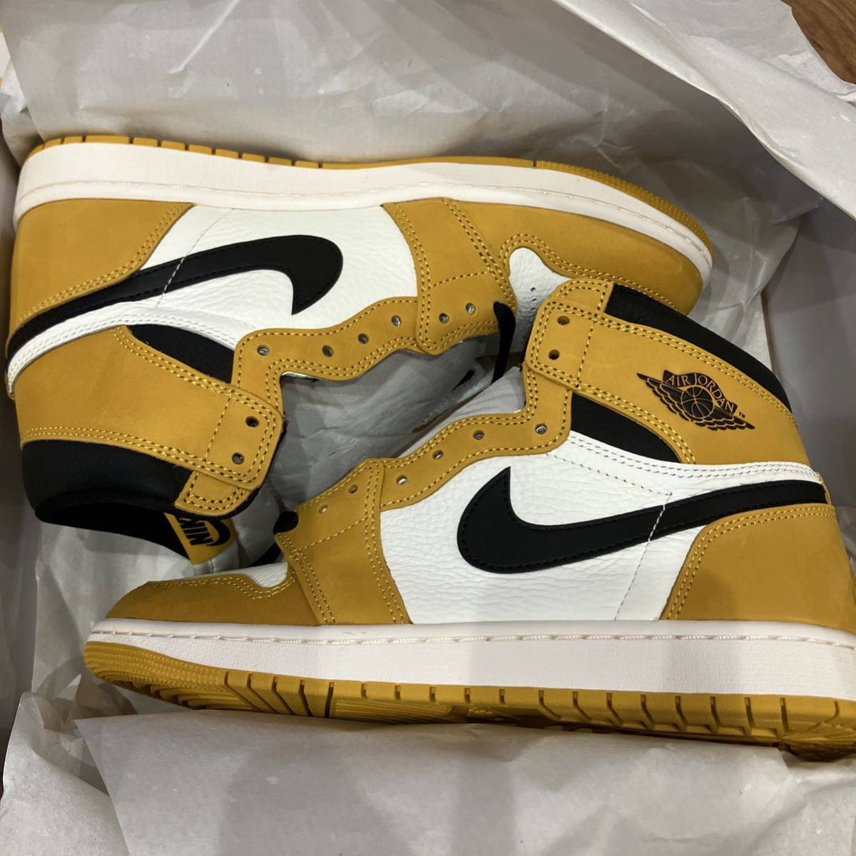 エアジョーダン AIR JORDAN HIGH NIKE ナイキ イエローオークル