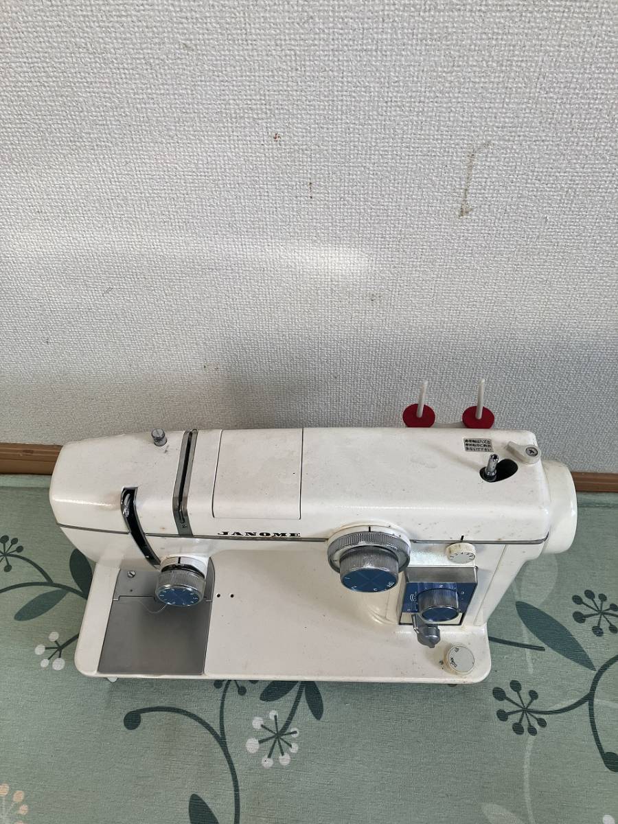 1円 希少 レア JANOME ジャノメ MODEL 804 足踏み ミシン 裁縫 和裁 洋裁 手工芸 手芸 ハンドメイド 現状品 保管品 コレクション レトロ_画像2