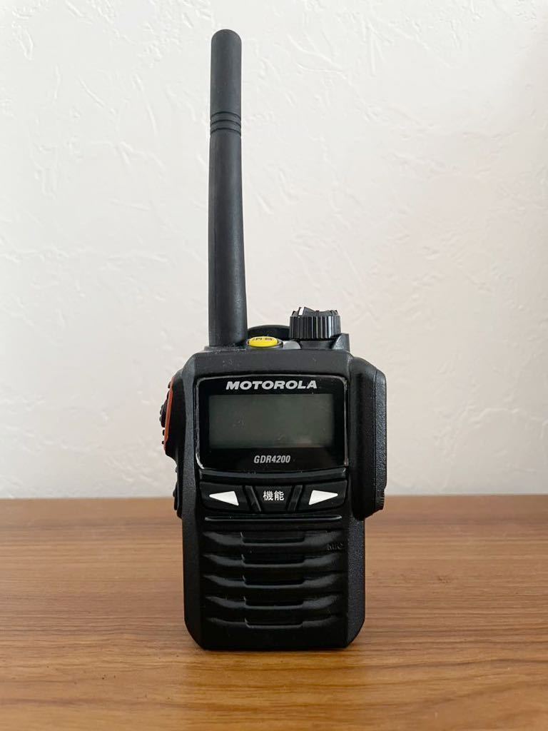 ①使用極少 箱付き！ほぼ新品 モトローラ MOTOROLA GDR4200 1台フルセット ヤエス icom standerd デジタル簡易無線 kenwood _画像2