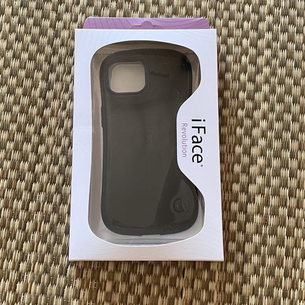 送料無料　黒 iFace iPhone15用 箱あり ケース First Class ハードケース 愛用のiphoneを守る 耐衝撃