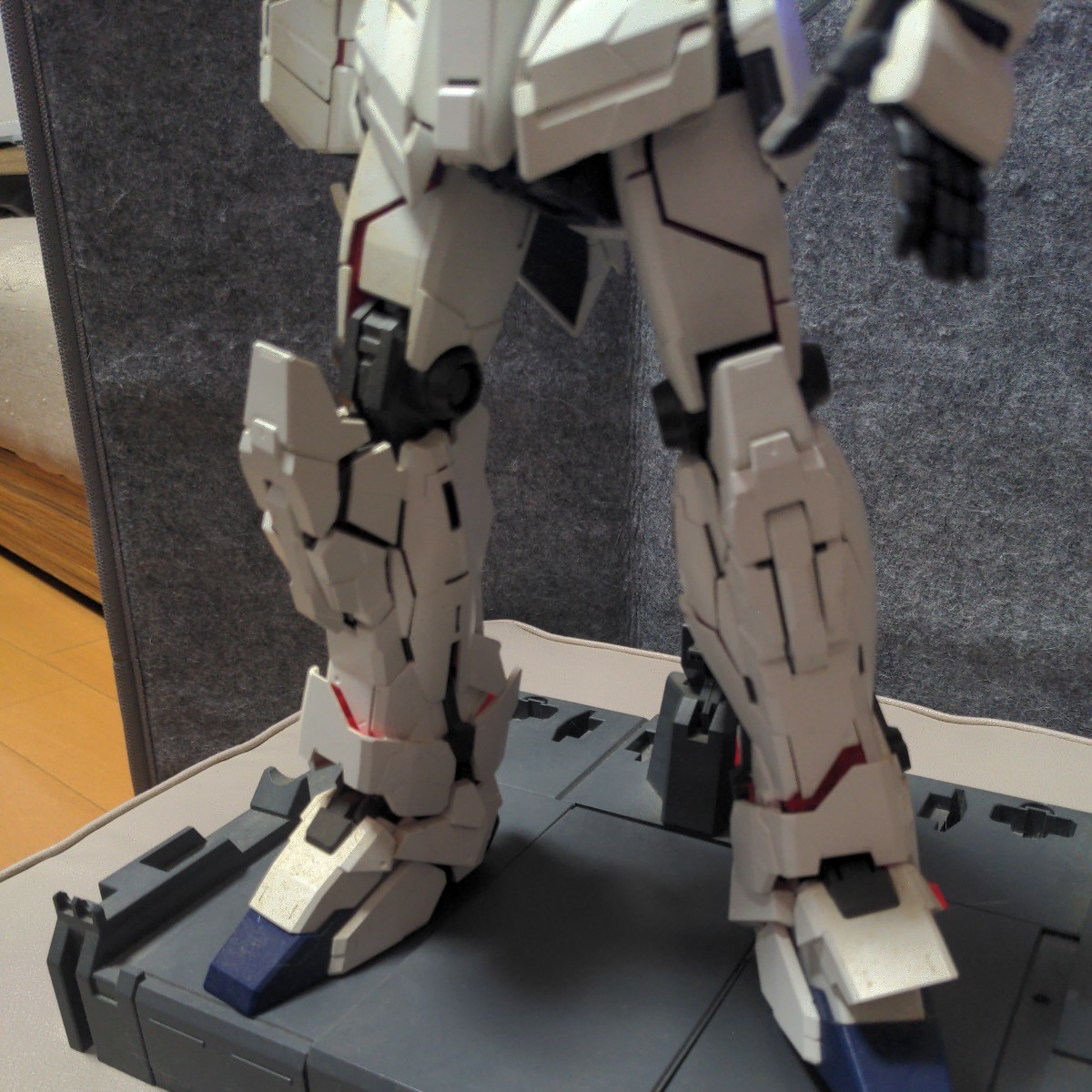 【ジャンク】ＰＧ 1/60 RX-0 ユニコーンガンダム ＋LEDユニット＋MG ν ガンダム Ver.k パーフェクトグレード　ガンプラ　パーツ取り用_画像6