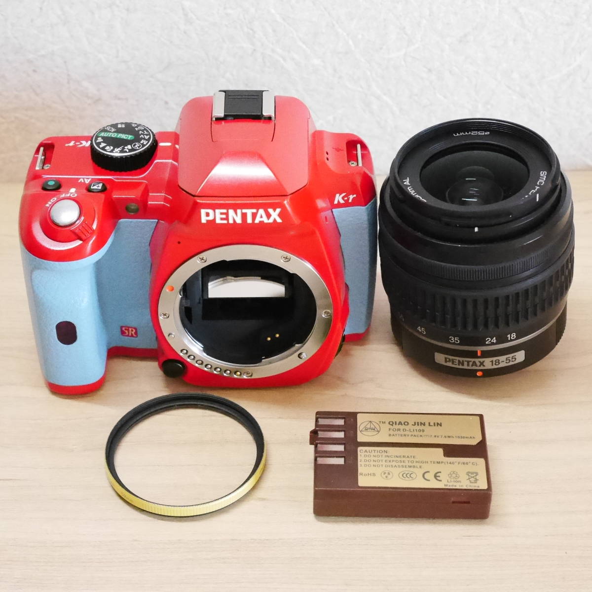 PENTAX K-r smc PENTAX DAL 18-55mm F3.5-5.6 AL レンズキット オーダーカラー　ペンタックス_画像1