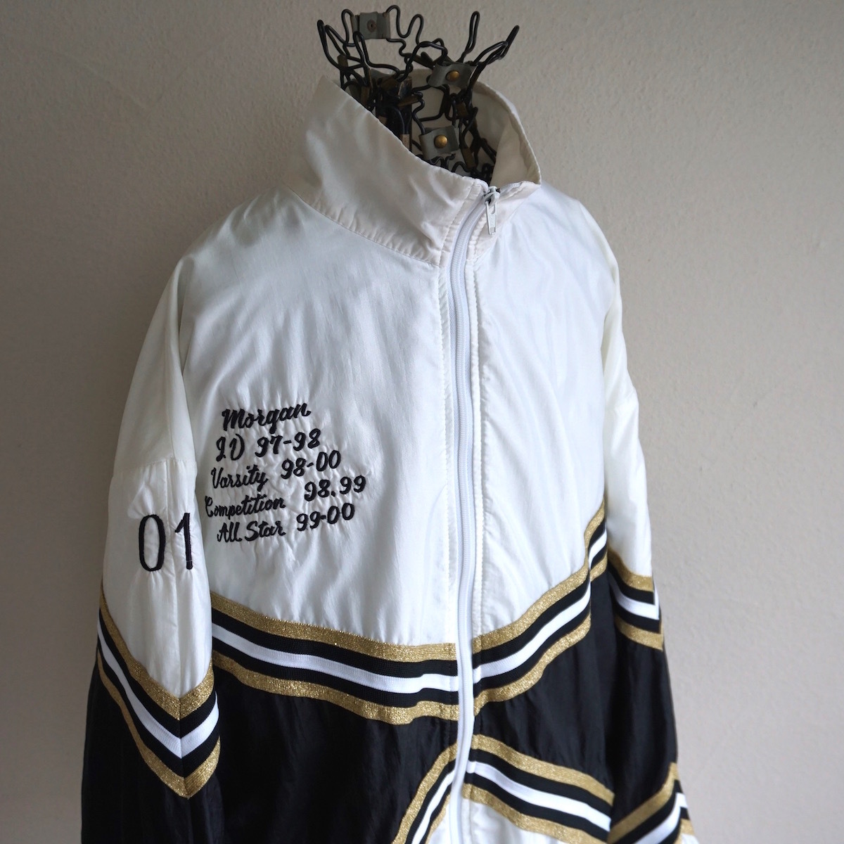 1990s~2000s Vintage USA made VARSITY Cheery da- nylon jersey L white black gold Roo z Fit oak park America old clothes 