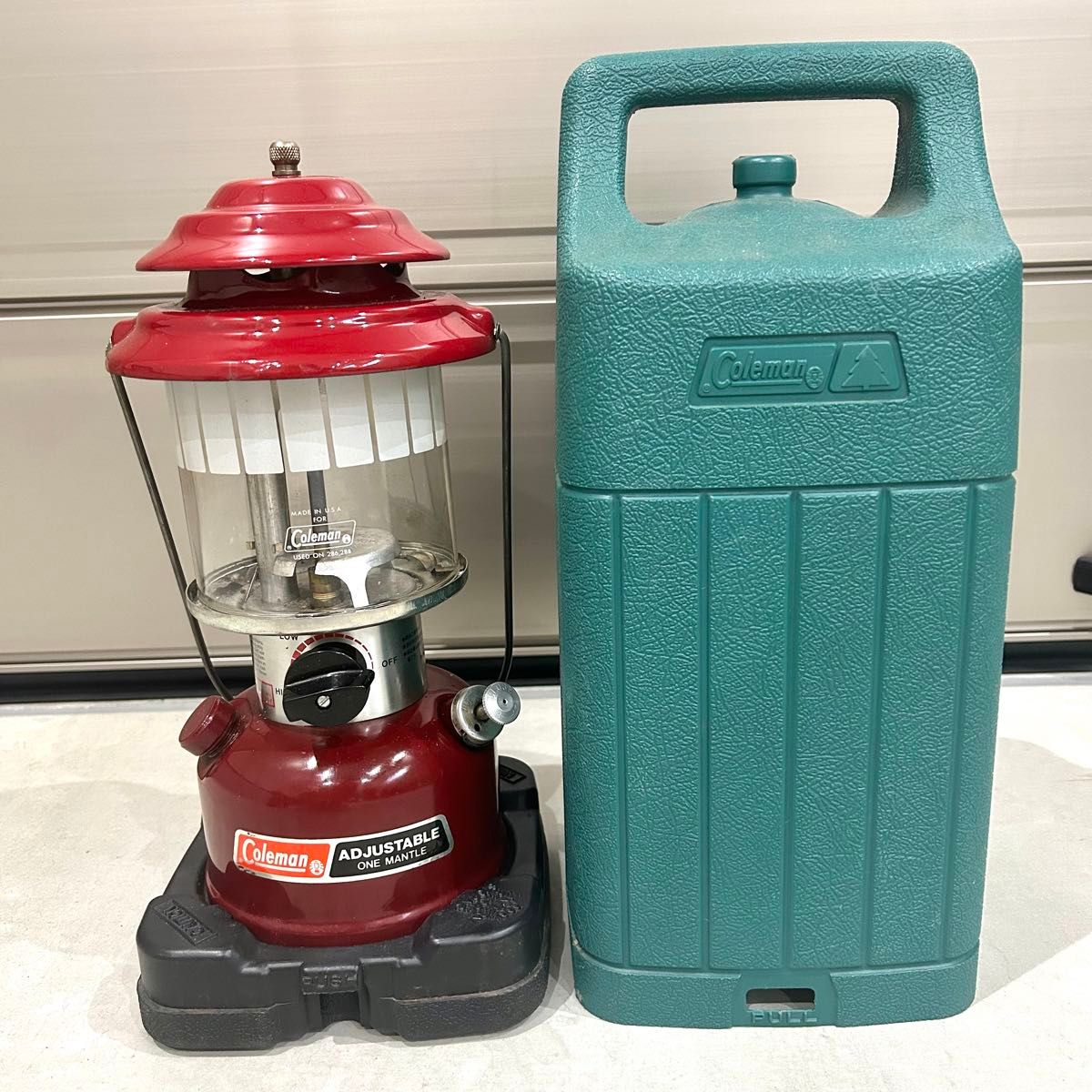メーカー直売所 希少 】COLEMAN コールマン ランタン 286A7035 レッド|Yahoo ホワイトガソリンランタン