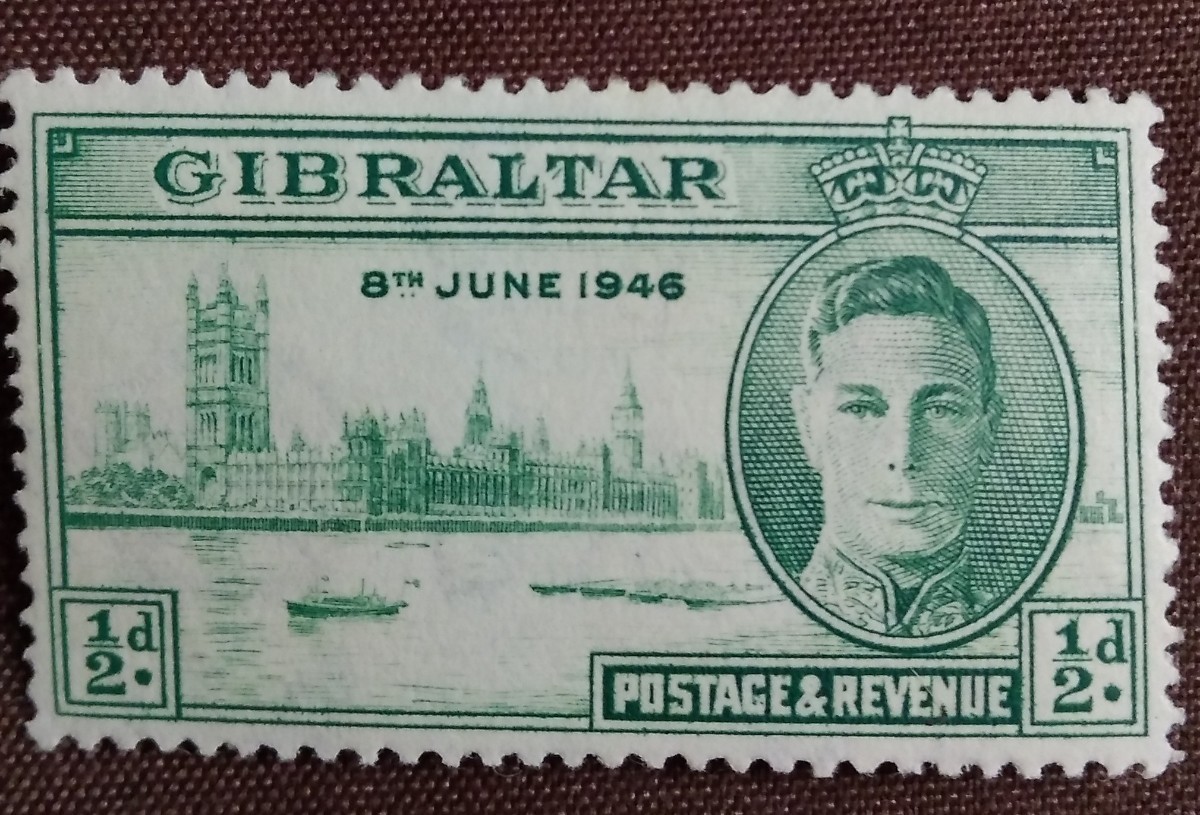 イギリス　ジブラルタル　1946.10.12 戦勝記念　平和　ジョージ6世　ロンドン議事堂　テムズ川　2完 未使用糊ありヒンジあとあり　_画像3
