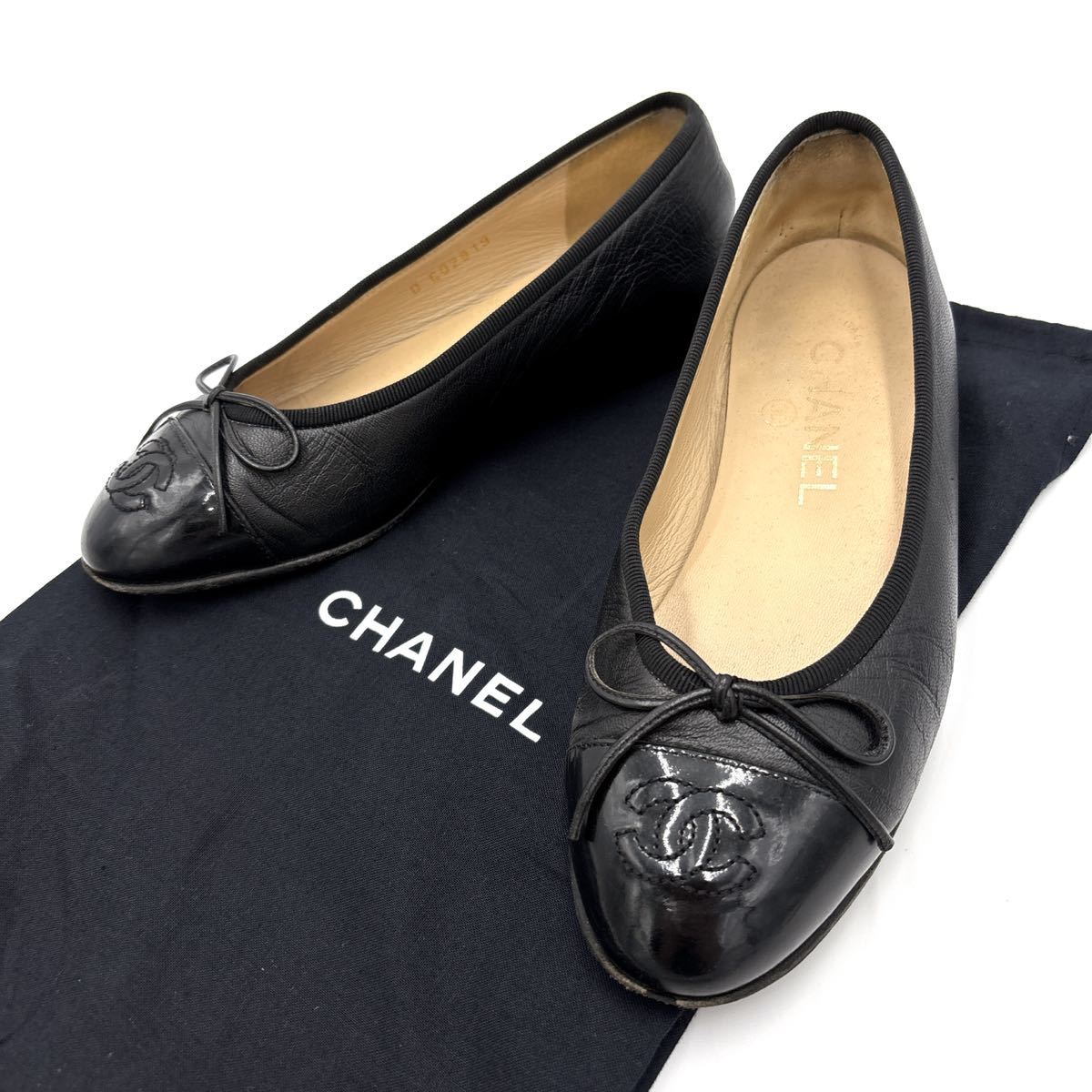 K ＊ 良品 保存袋付き イタリア製 '至高の逸品' シャネル CHANEL ココマーク 本革 リボン装飾 フラット パンプス 34C 21cm 高級婦人靴 _画像1