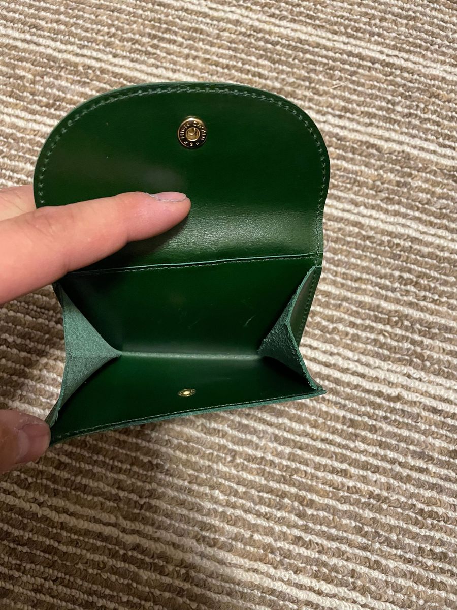 カオヨリナカミの本革財布です なかなか手に入らない商品見たい カオヨリナカミの本革財布です なかなか手に入らない商品見たい