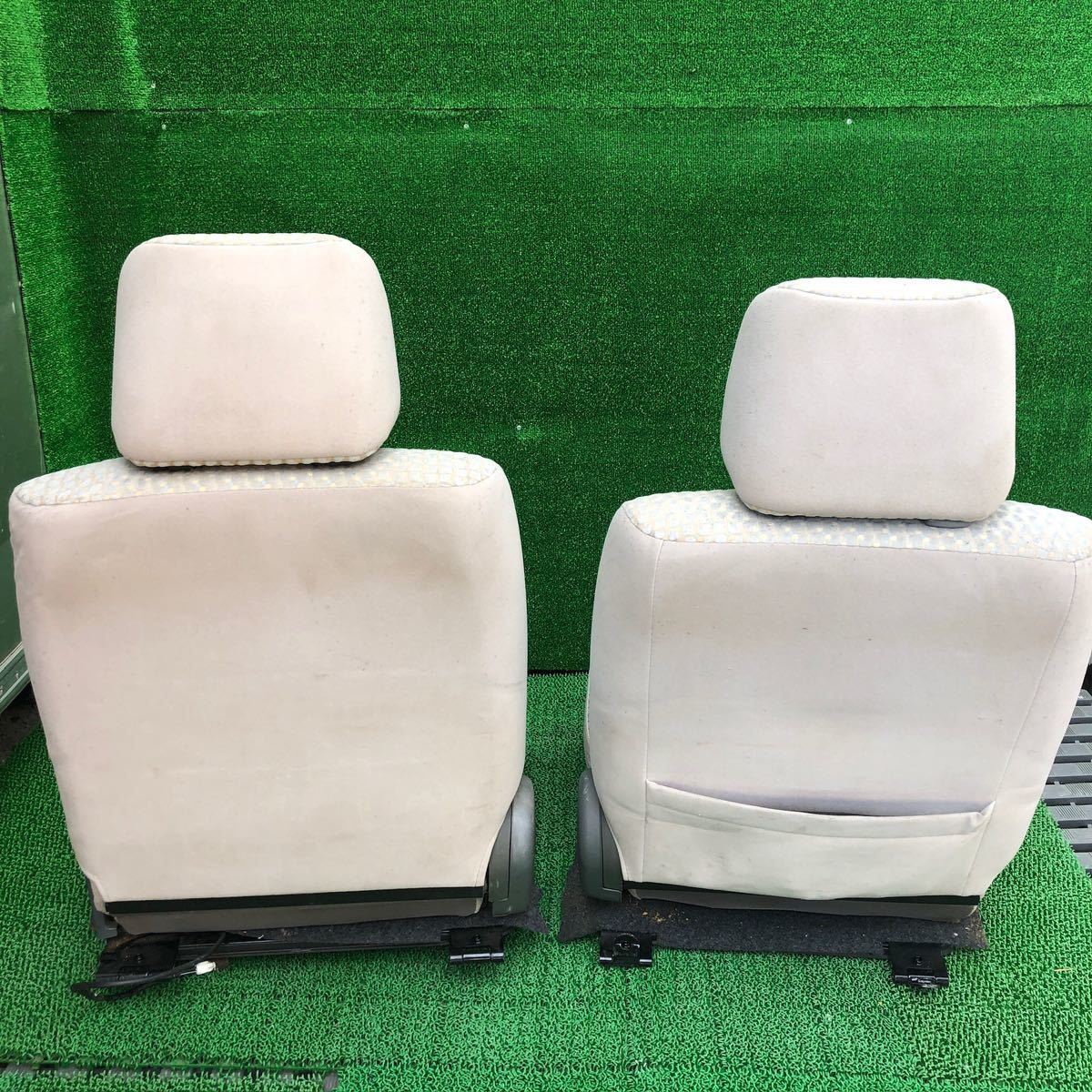  Mitsubishi Town Box U62W оригинальный передний сиденье U71W U61W U62W [FU62W-R511-08]