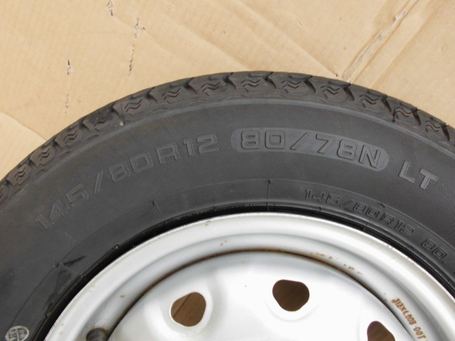 送料激安 ￥1500円～ 軽自動車 箱バン 軽トラ 145/80R12 80/78N LT 12X4J 12H SUPER VAN 356 1本 スペア 2022年製 _画像3