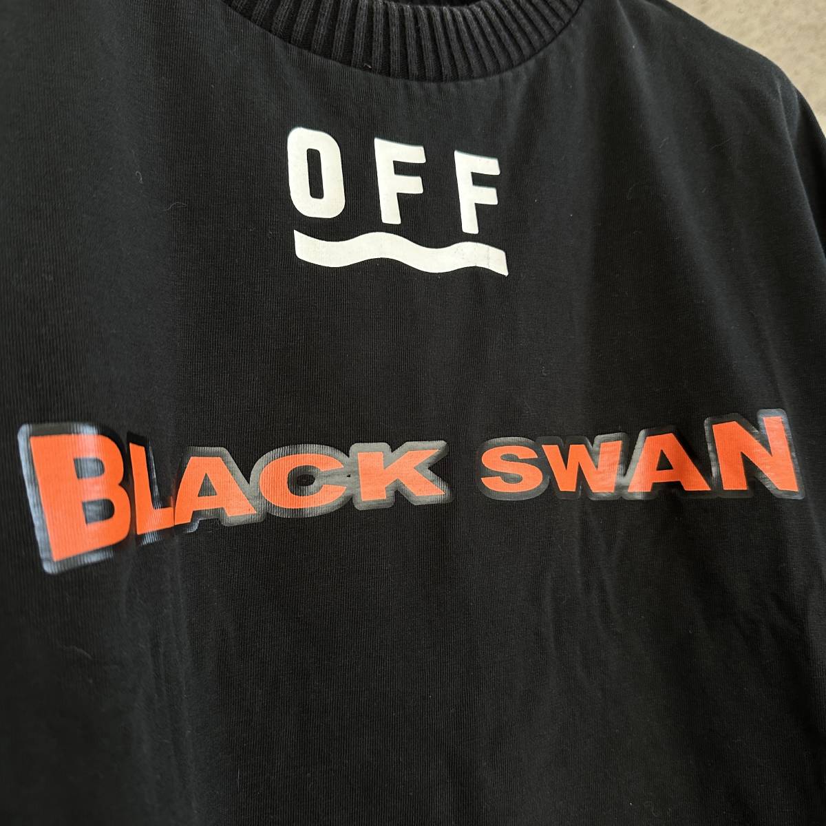 【即決/即納】17SS MONCLER×OFF WHITE モンクレール×オフホワイト Tシャツ BLACK SWAN 肩ワバーワッペン メンズ 国内正規品 サイズS_画像3