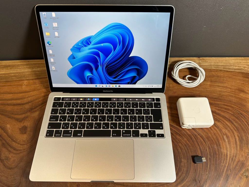 「極美品充電48回」Apple MacBook PRO Retina 13inch 2020/CPUi5 2.0GHZ/16GB/SSD1TB/Windows11/office2019_画像2