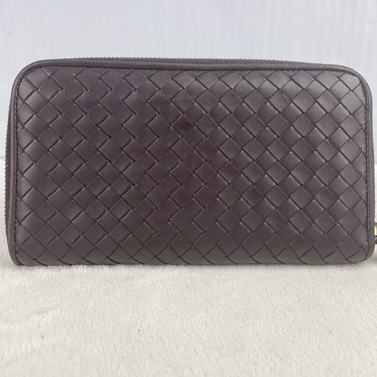 1円〜【美品】ボッテガヴェネタ BOTTEGA VENETA 長財布 ラウンドファスナー イントレチャート 焦げ茶色 ダークブラウン ラムレザー 本革_画像2