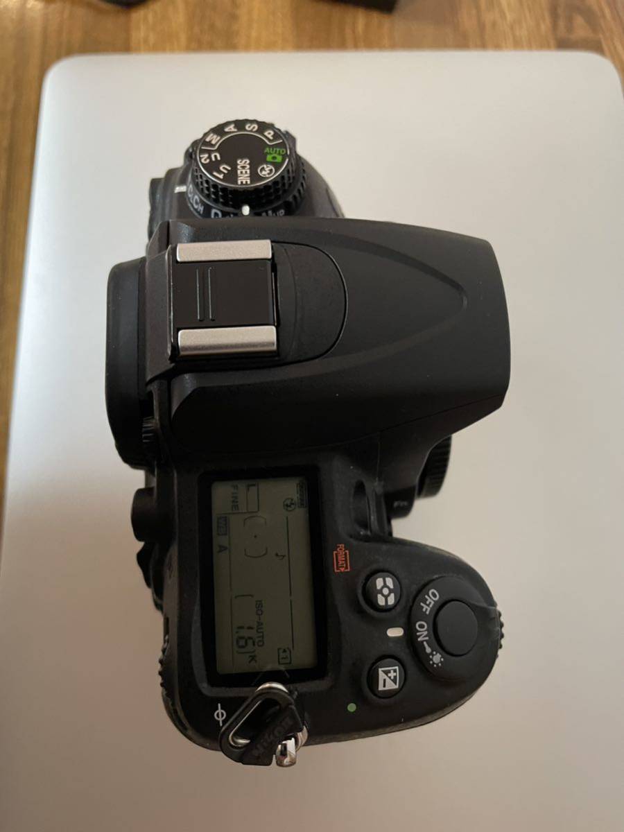 D7000 ボディ 付属品　16GB付き　良品　中古_画像3