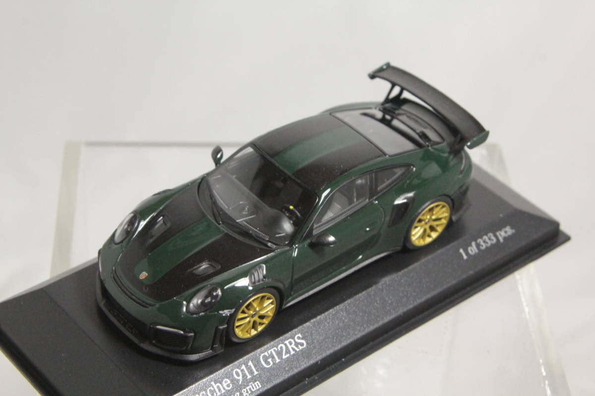 MINICHAMPS 1/43 ポルシェ 911 GT2 RS ( 991.2 ) dark green / gold wheels_画像4