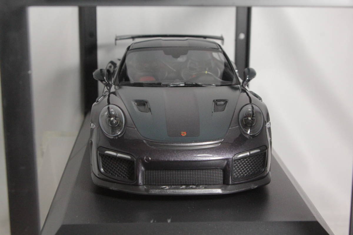 MINICHAMPS 1/18 ポルシェ 911 GT2 RS ( 991.2 ) ヴァイザッハ パッケージ PURPLE METALLIC_画像6