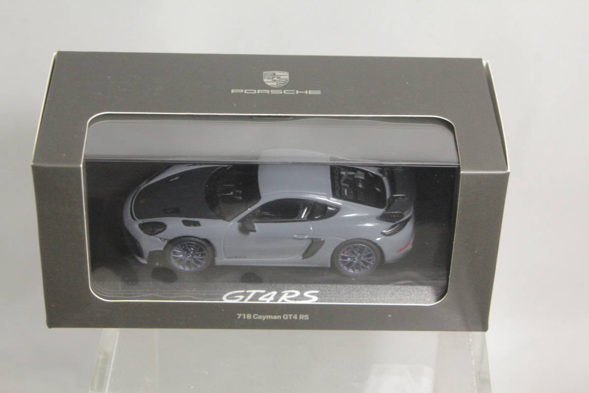 MINICHAMPS 1/43 ポルシェ特注 ケイマン GT4 RS 2022 arctic grey_画像1